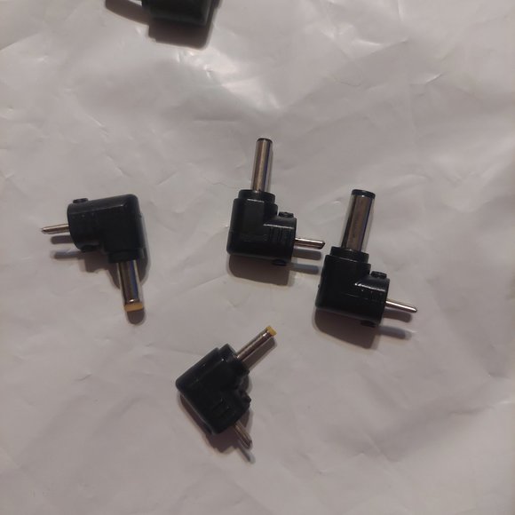 PowerLine Universal AC Adapter - Picture 7 of 7